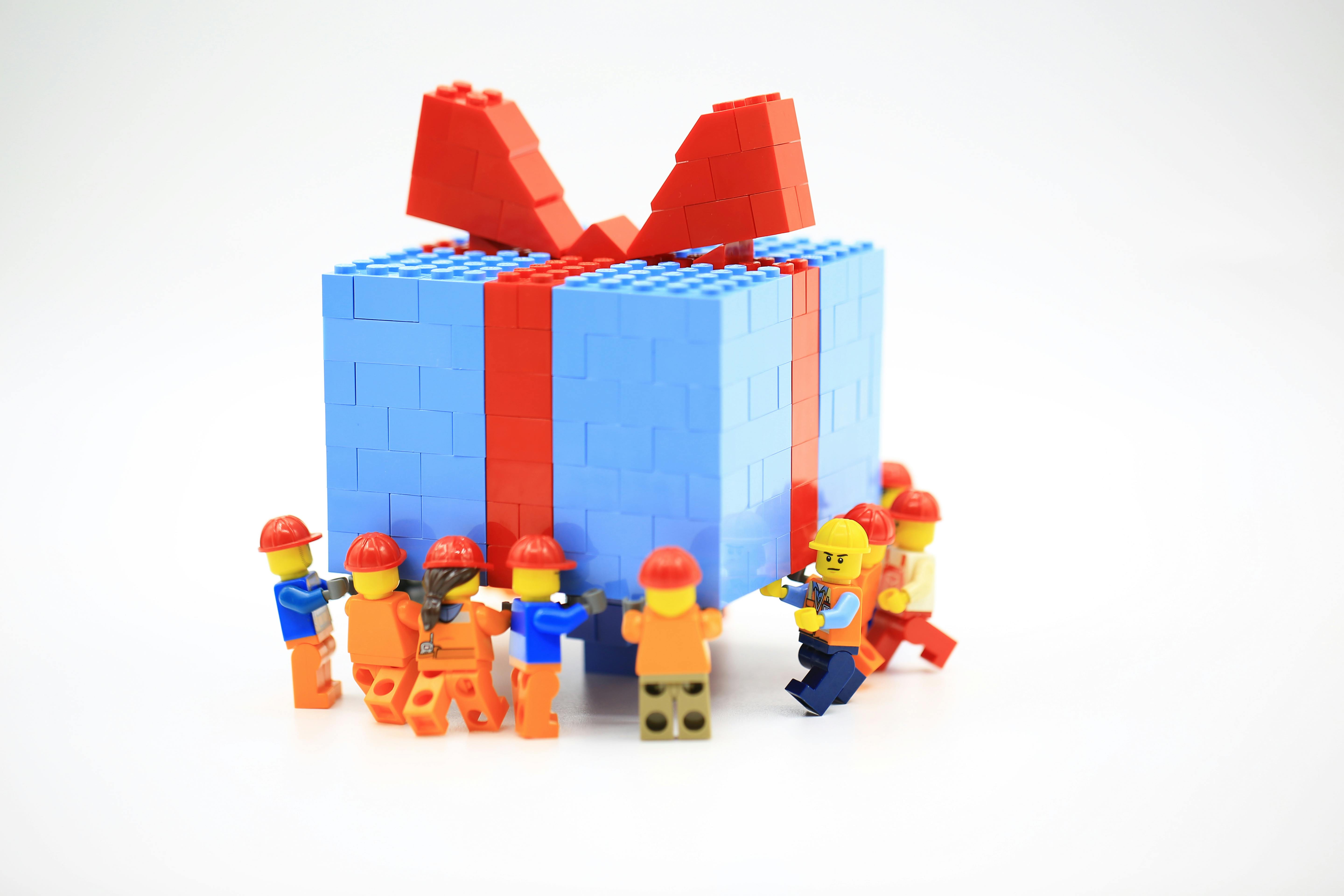 pilot Byg op Ugyldigt Big LEGO sets for renting in Estonia